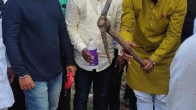 Photo of माजी मंत्री रयत क्रांतीचे नेते सदाभाऊ खोत यांनी मांगी येथील खंडोबा मंदिरासाठी दिला ७ लाखाचा निधी