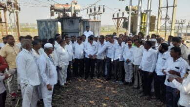 Photo of आ.संजय मामा शिंदे यांच्या हस्ते कोळगाव येथील ट्रांसफार्मरचे उद्घाटन; माजी आ.जयवंतराव जगताप यांची प्रमुख उपस्थिती