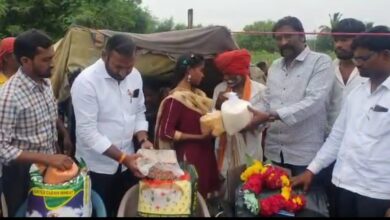 Photo of सोलापूर प्रहारची कौतुकास्पद मदत; पोटरा चित्रपटतील अभिनेत्रीला देणार घर बांधून