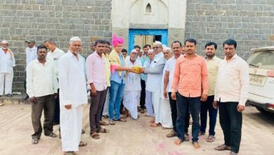 Photo of नवयुग कला क्रिडा सांस्कृतिक मंडळाच्या वतीने अमित निमकर यांचा सत्कार