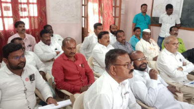 Photo of करमाळा तहसील कार्यालयातील ऊसदर संघर्ष समिती व साखर कारखानदार यांची बैठक निष्फळ