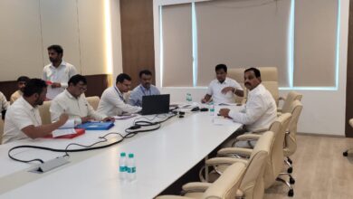Photo of सीना कोळगाव प्रकल्प कालवा सल्लागार समितीची बैठक संपन्न; करमाळा तालुक्यासाठी २ आवर्तने मिळणार- आ.संजयमामा शिंदे