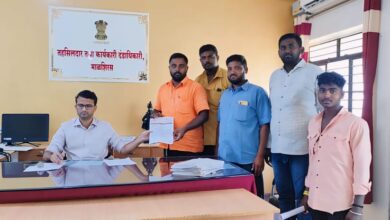 Photo of अवकाळी पाऊस व वादळी वाऱ्यामुळे झालेल्या नुकसानीचे पंचनामे त्वरित करावेत; युवा सेनेची मागणी