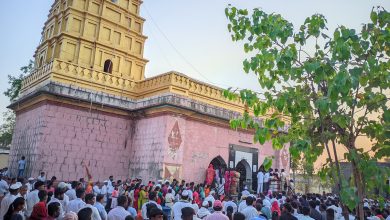 Photo of महाशिवरात्री निमित्त संगोबा येथे भाविकांची गर्दी; मात्र प्रशासनाच्या अपुऱ्या नियोजनाचा भाविकांना त्रास