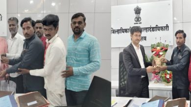 Photo of पत्रकारांना अरेरावी करणाऱ्या तहसीलदारावर गुन्हा दाखल करून तात्काळ निलंबित करा; पत्रकारांची मुख्यमंत्र्यांकडे मागणी