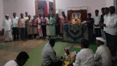 Photo of स्वामी समर्थ आध्यात्मिक केंद्राच्या वतीने रावगाव येथे गुणवंत विद्यार्थ्यांचा सत्कार
